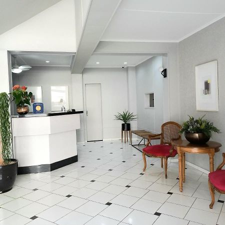 Hotel Princeton ปีราซิกาบา ภายนอก รูปภาพ