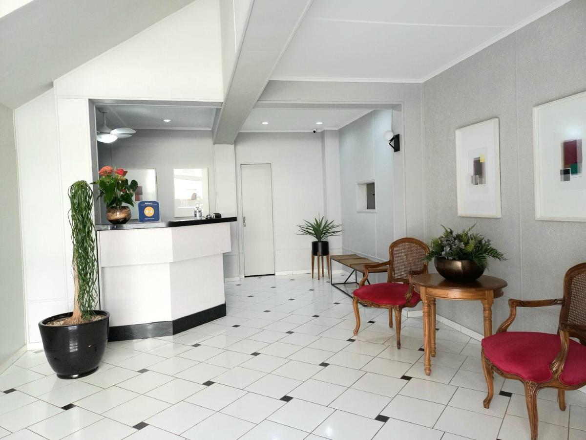 Hotel Princeton ปีราซิกาบา ภายนอก รูปภาพ